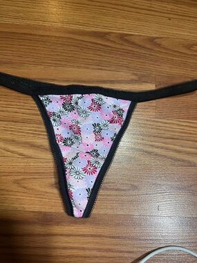 Victoria's Secret Pink and Black Floral Thong